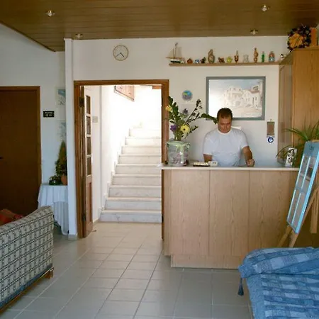 Aparthotel Kiriakos