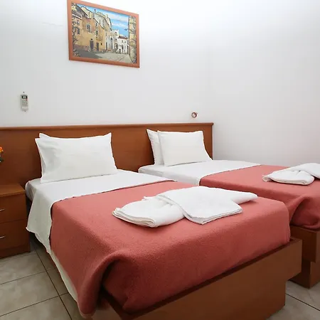 Kiriakos Aparthotel 3*