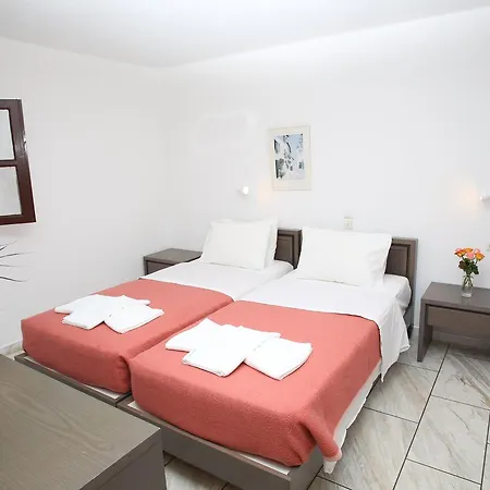 Kiriakos 3* Crete Island